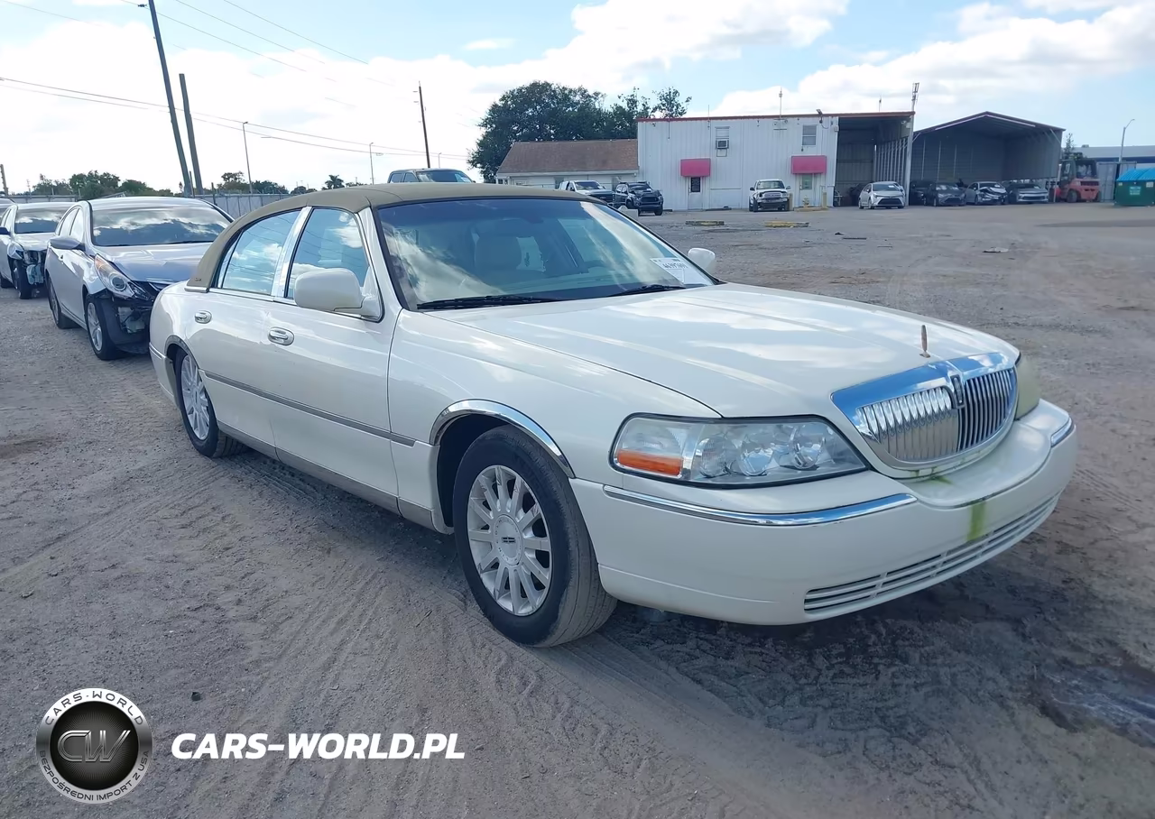 2007 Lincoln Town Car Signature