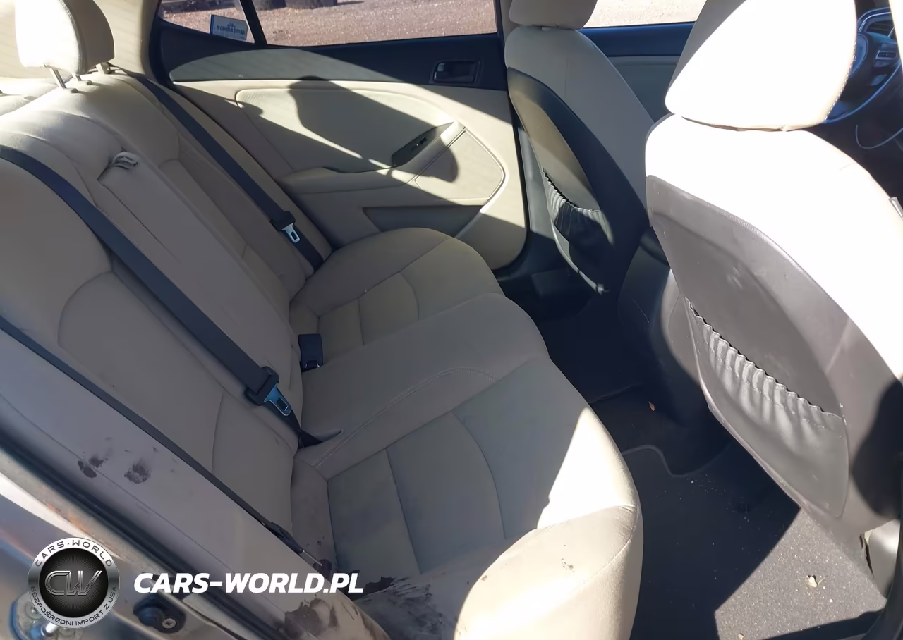 2015 Kia Optima Lx VIN:KNAGM4A75F5578478 - 8