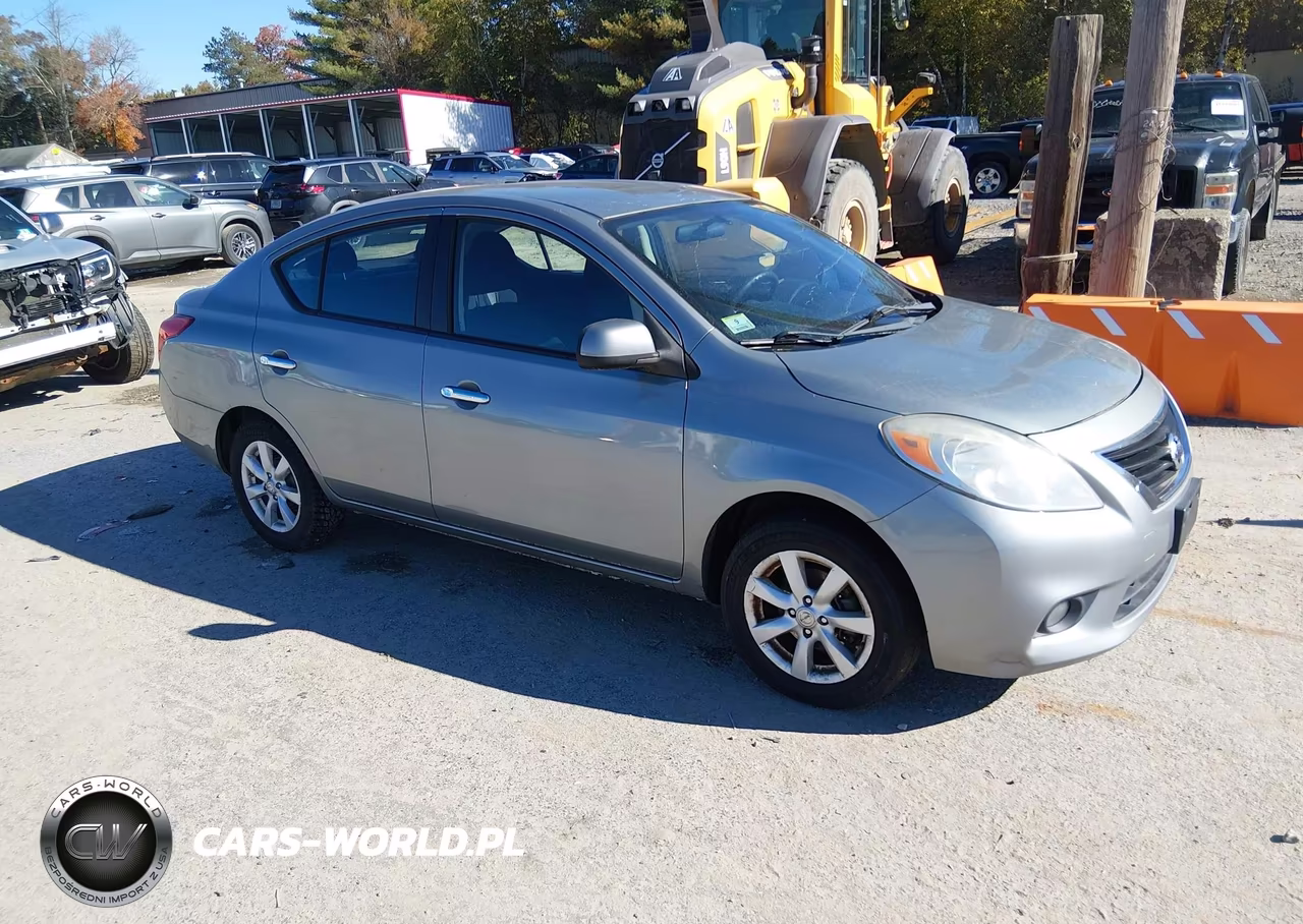 2012 Nissan Versa 1.6 Sl