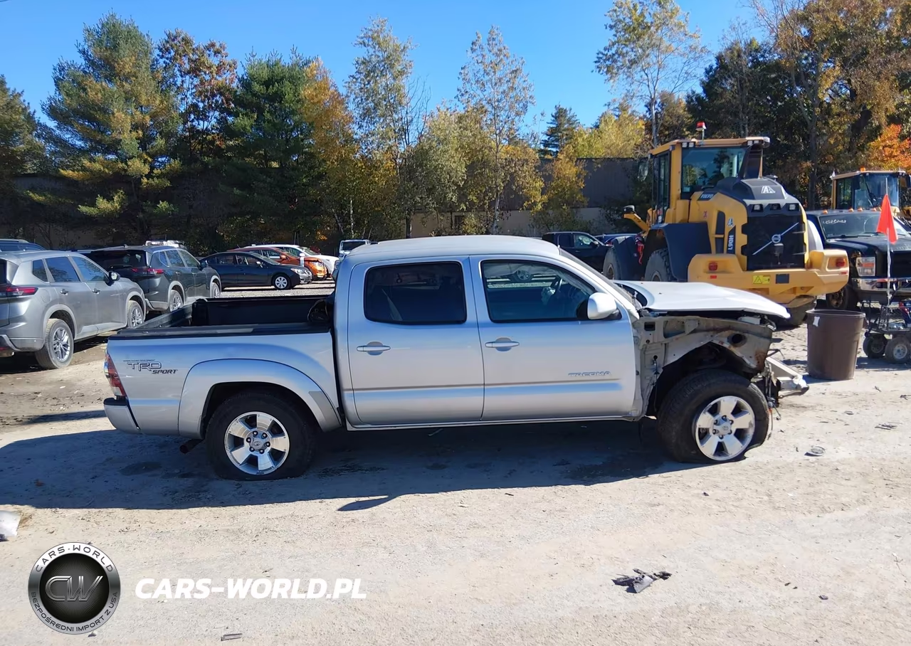 2011 Toyota Tacoma Base V6 VIN:3TMLU4ENXBM069937 - 14