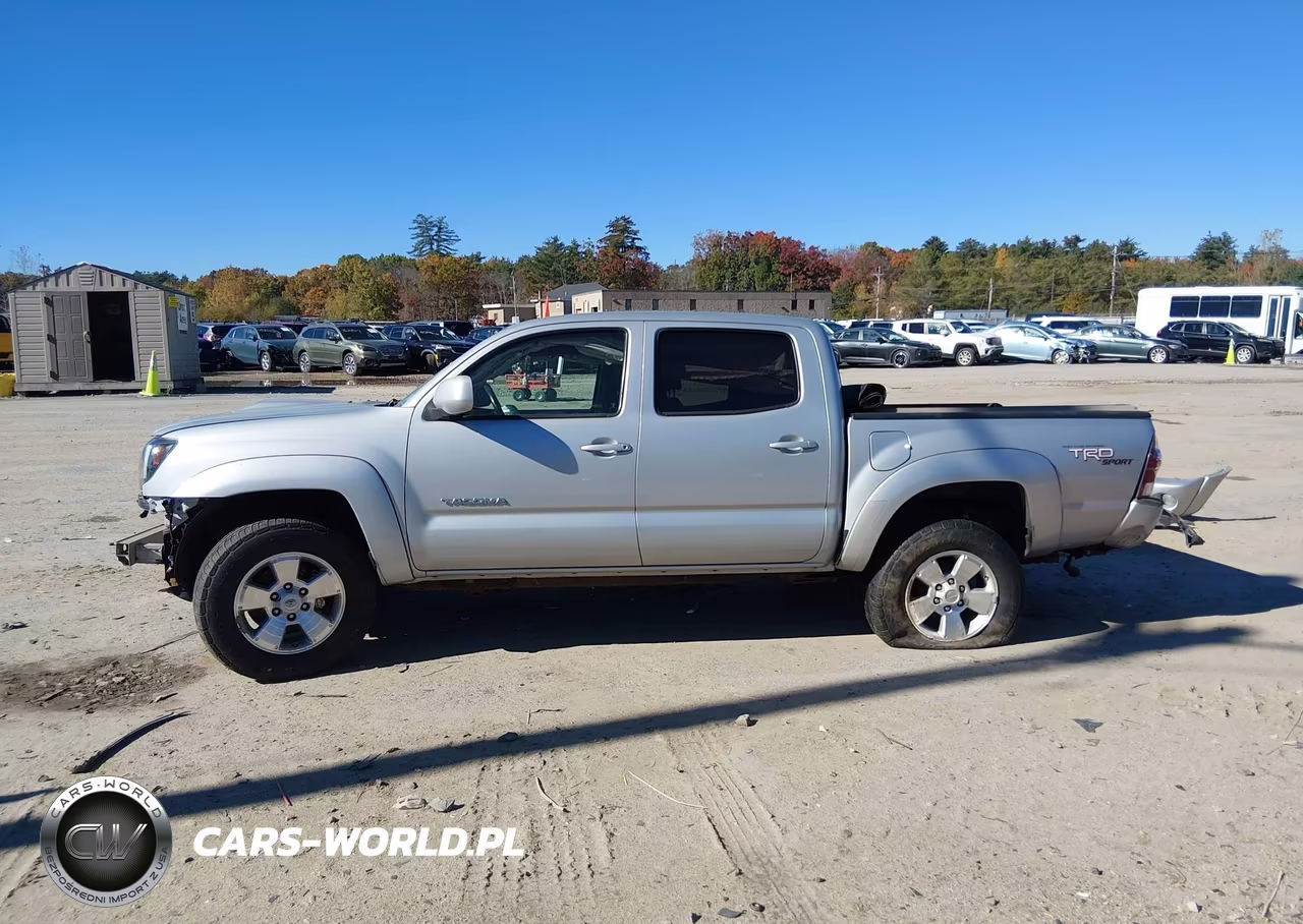 2011 Toyota Tacoma Base V6 VIN:3TMLU4ENXBM069937 - 15