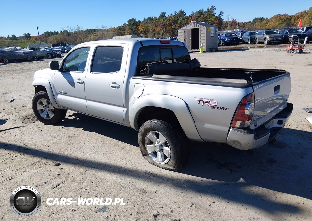 2011 Toyota Tacoma Base V6 VIN:3TMLU4ENXBM069937 - 3