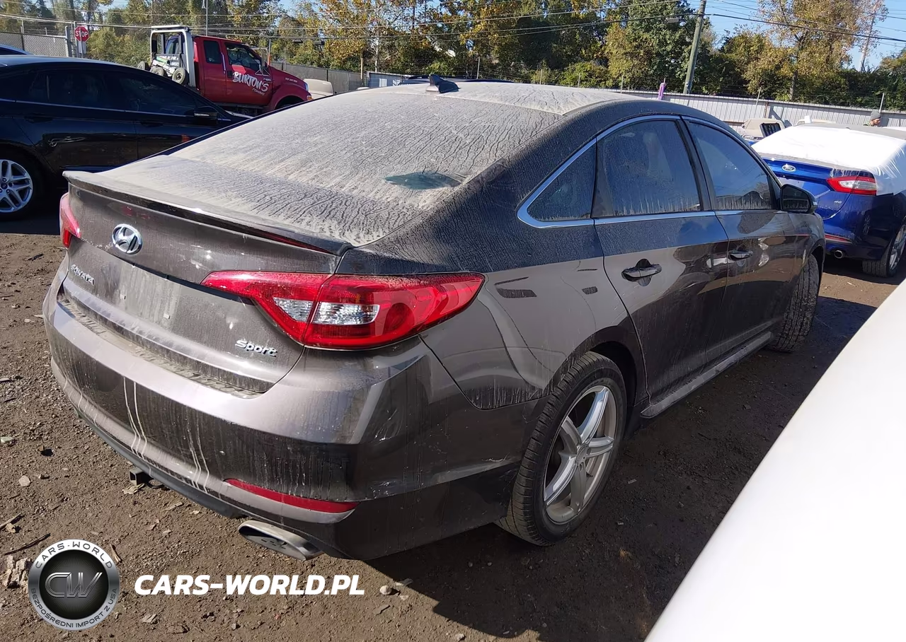 2015 Hyundai Sonata Sport VIN:5NPE34AF4FH170848 - 4