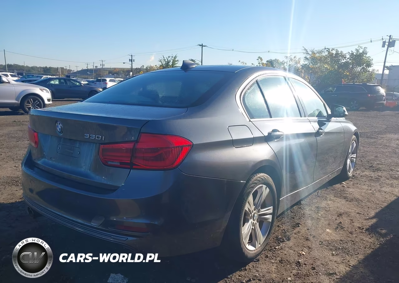 2017 BMW 330I xDrive VIN:WBA8D9G58HNU58703 - 4