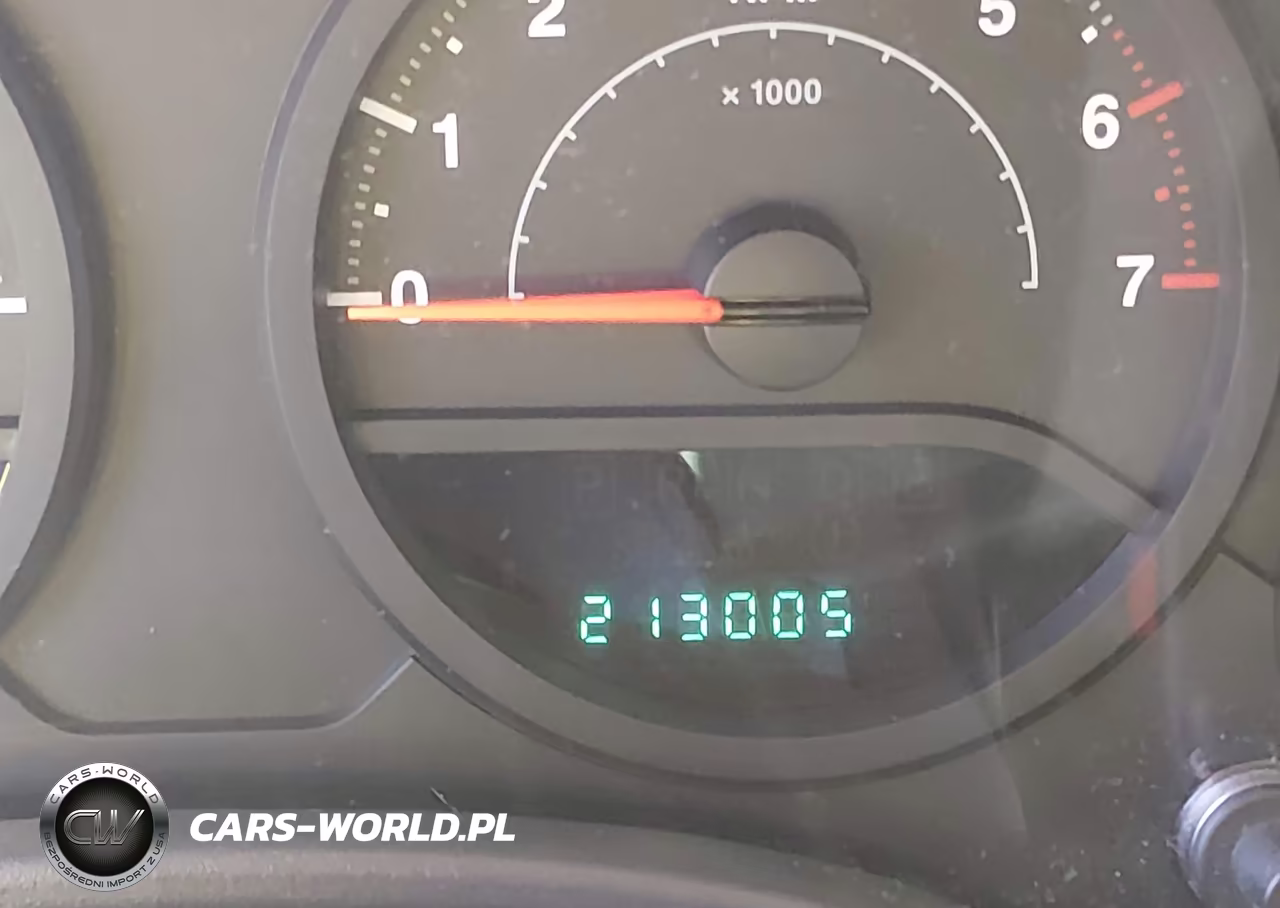 2007 Jeep Wrangler Unlimited X VIN:1J4GA39157L189935 - 15