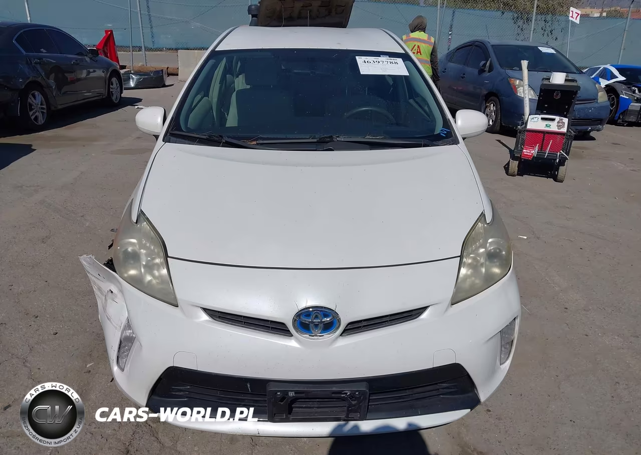 2013 Toyota Prius Two VIN:JTDKN3DU3D5644609 - 12