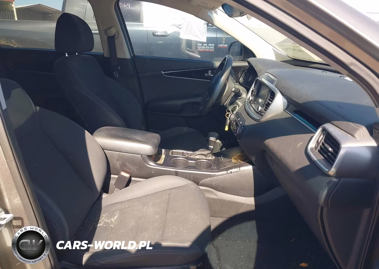 2019 Kia Sorento 3.3L Lx VIN:5XYPG4A55KG452602 - 5