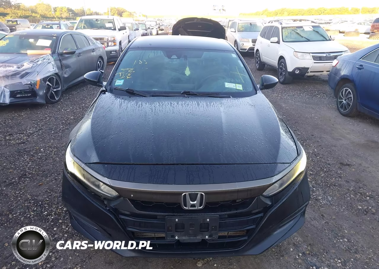 2018 Honda Accord Sport VIN:1HGCV1F31JA000415 - 12