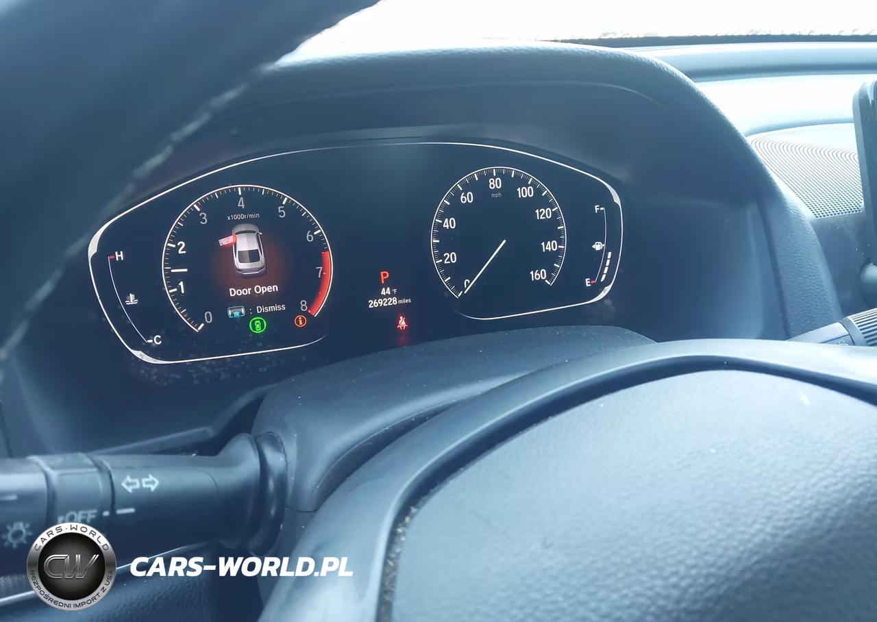 2018 Honda Accord Sport VIN:1HGCV1F31JA000415 - 15