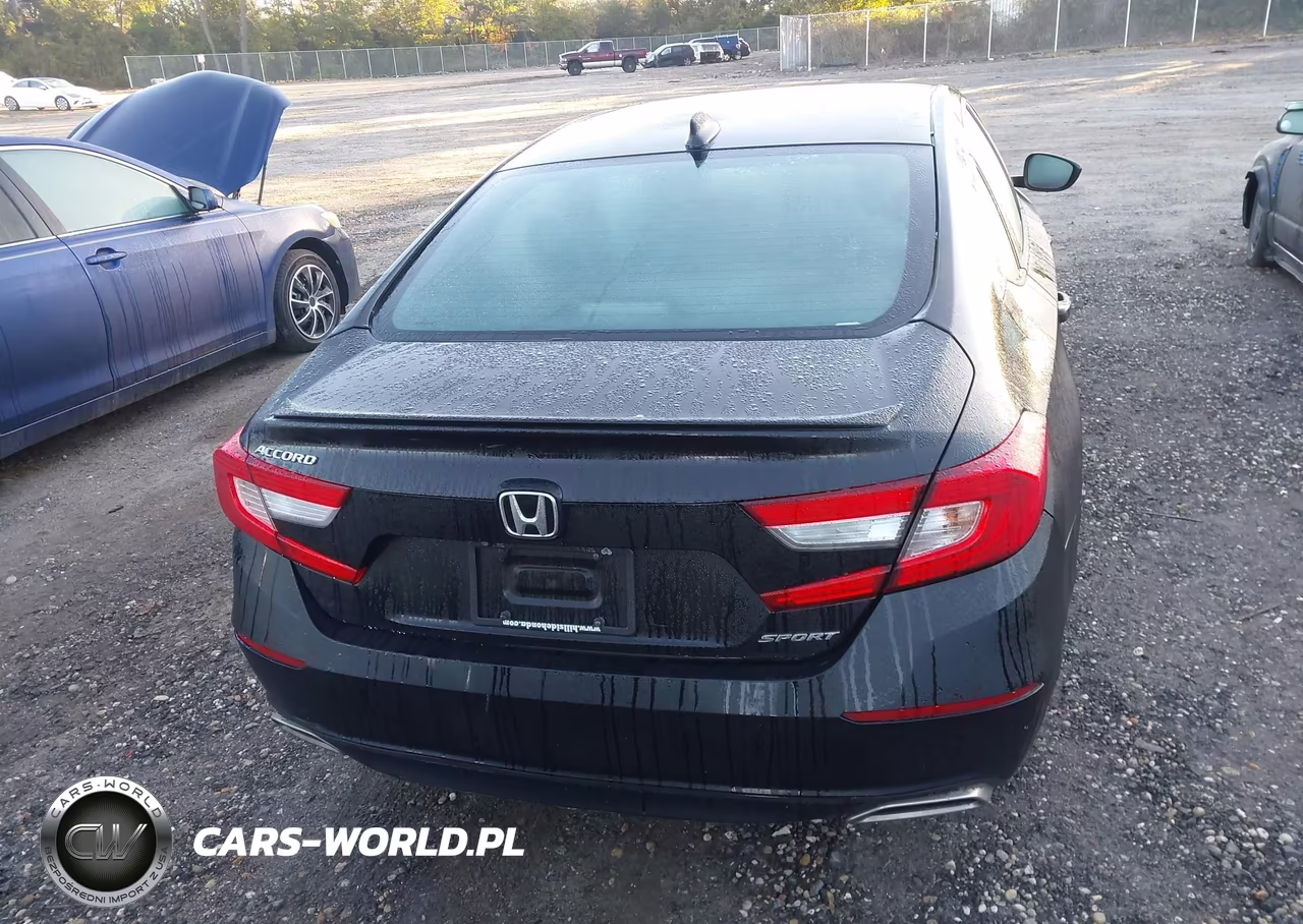 2018 Honda Accord Sport VIN:1HGCV1F31JA000415 - 16