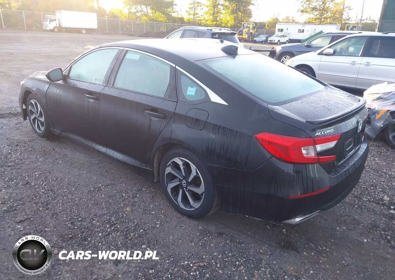 2018 Honda Accord Sport VIN:1HGCV1F31JA000415 - 3