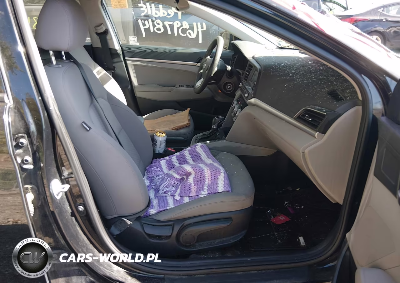 2019 Hyundai Elantra Se VIN:5NPD74LF1KH468863 - 5