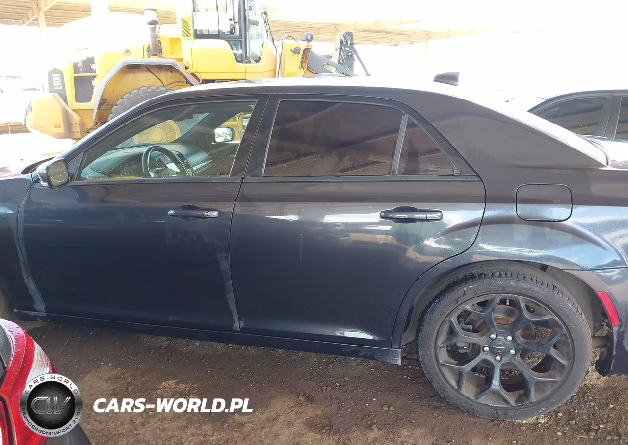 2015 Chrysler 300 300S VIN:2C3CCABG1FH922452 - 13