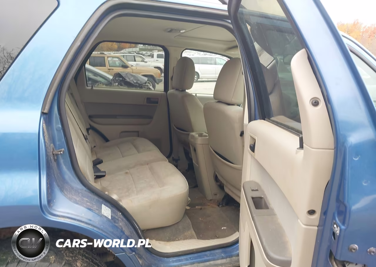 2010 Ford Escape Xlt VIN:1FMCU9D70AKC16607 - 8