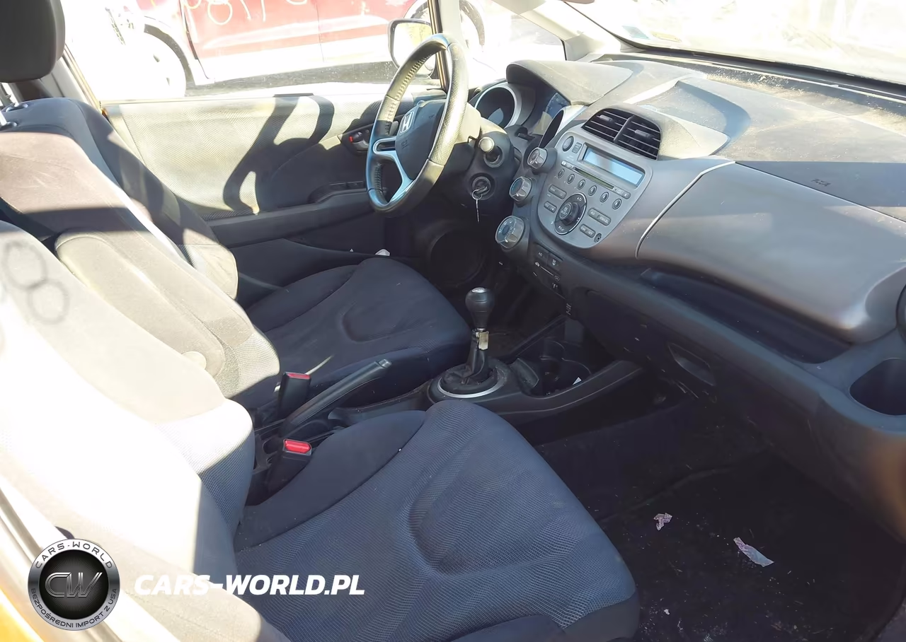 2010 Honda Fit Sport VIN:JHMGE8G48AS006723 - 5
