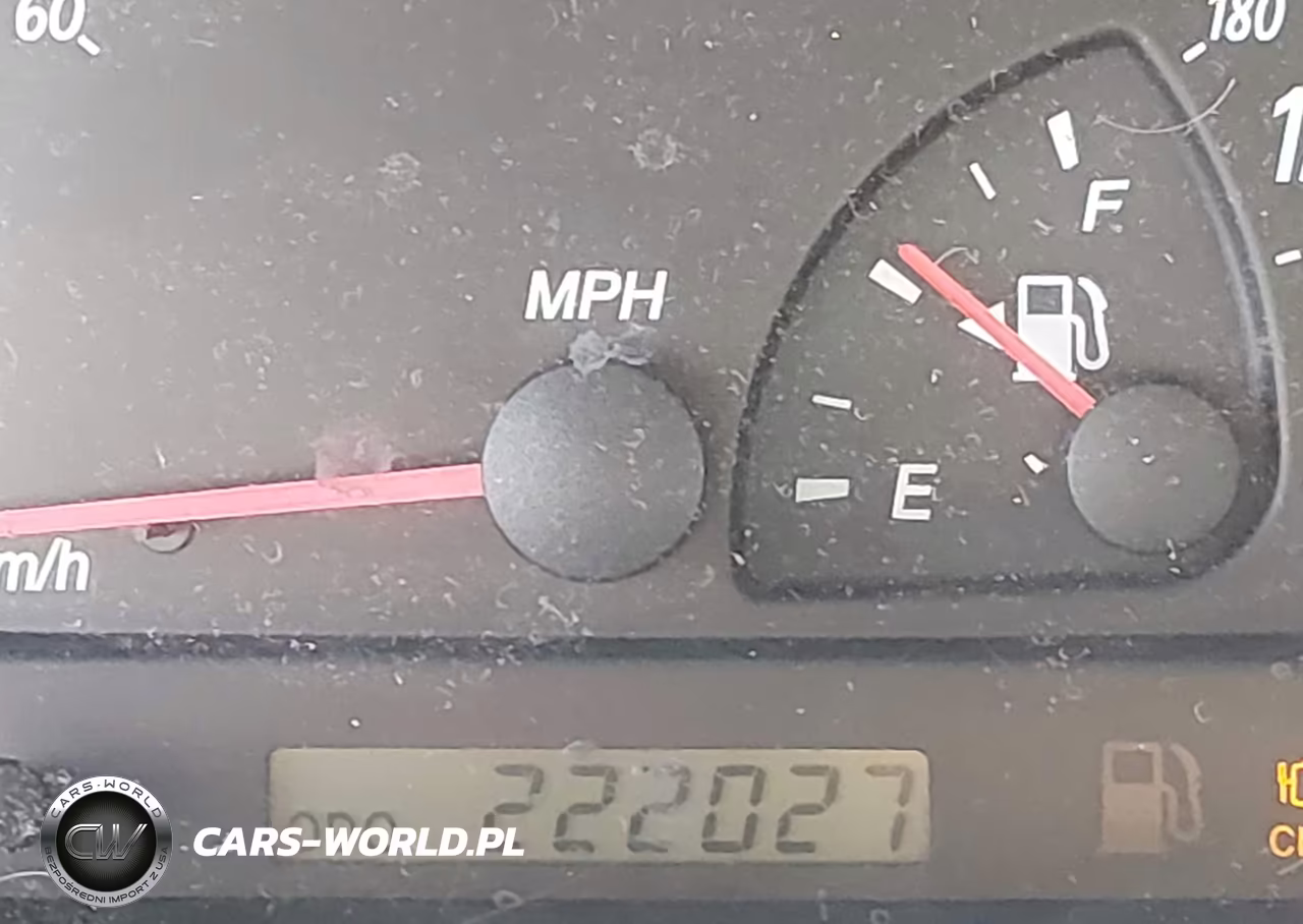 2002 Toyota Camry Le VIN:4T1BE32K32U634677 - 12