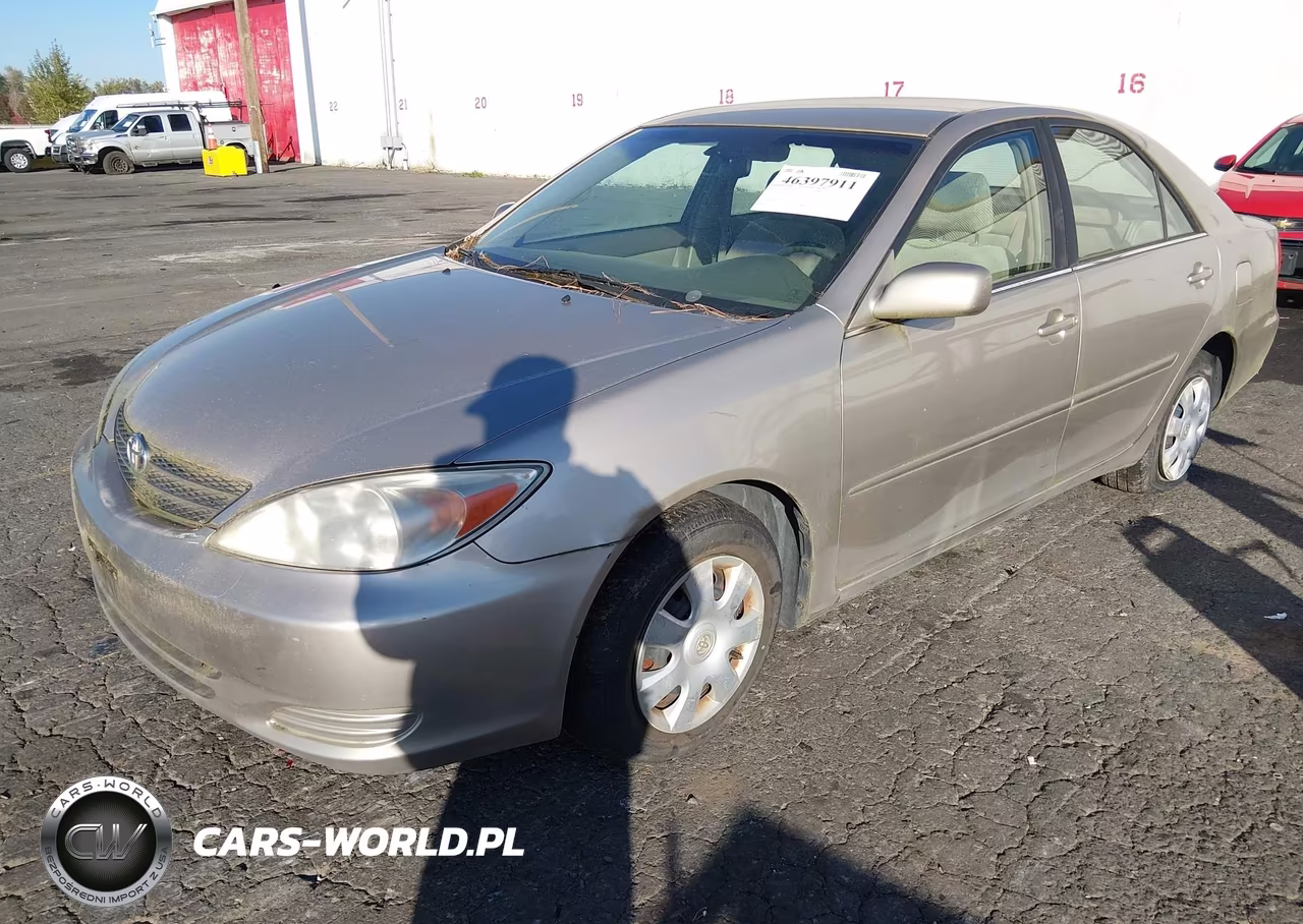 2002 Toyota Camry Le VIN:4T1BE32K32U634677 - 2