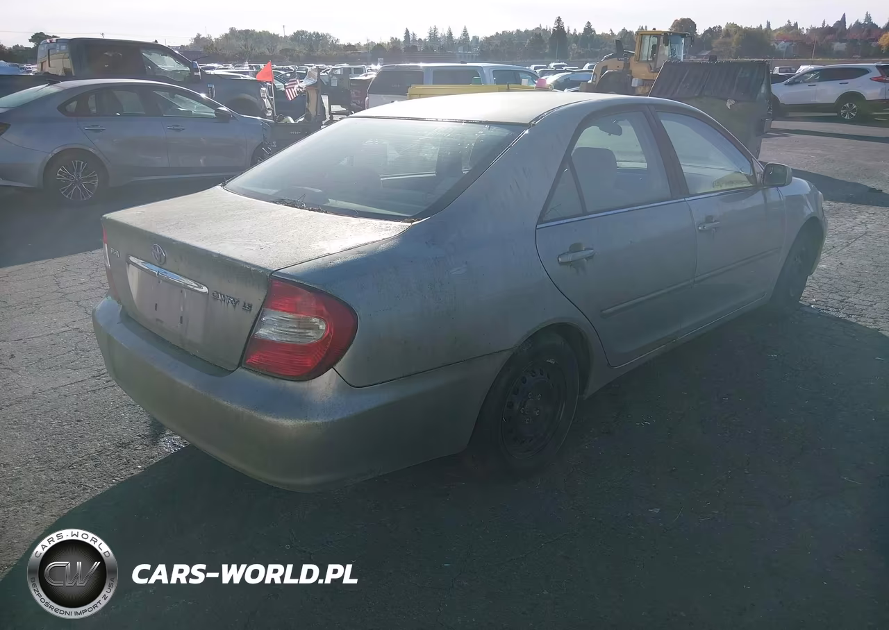 2002 Toyota Camry Le VIN:4T1BE32K32U634677 - 4