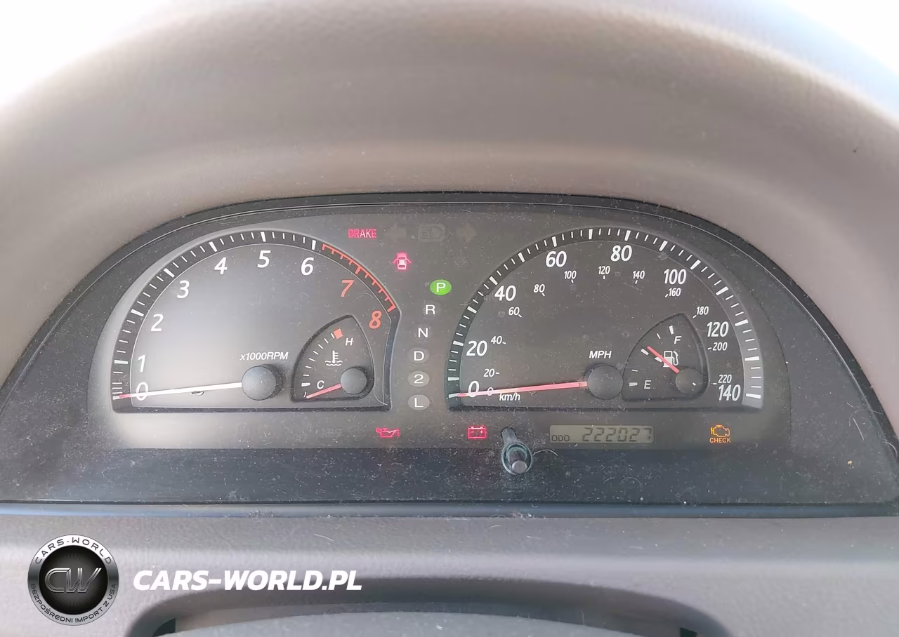 2002 Toyota Camry Le VIN:4T1BE32K32U634677 - 7