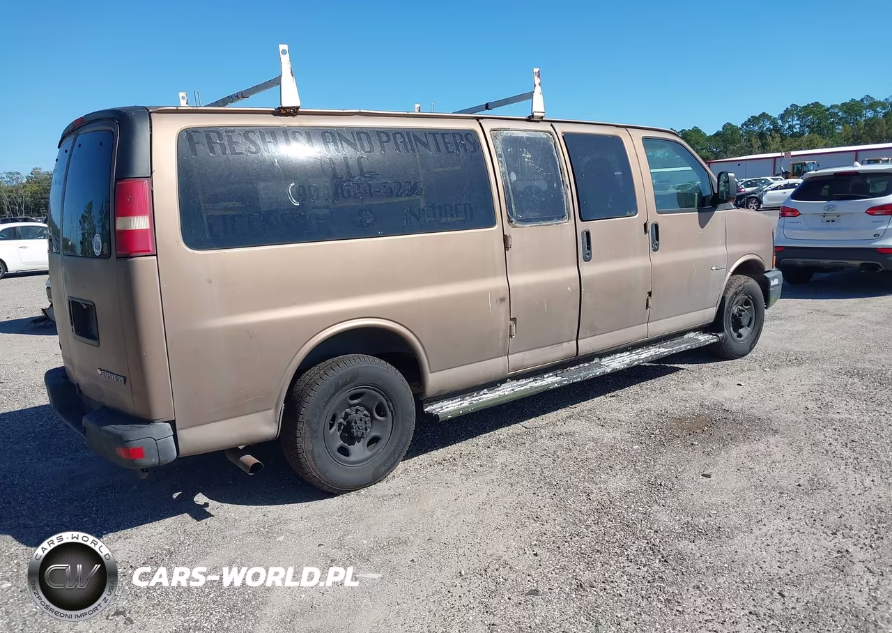 2003 Chevrolet Express VIN:1GAHG39U631112153 - 4
