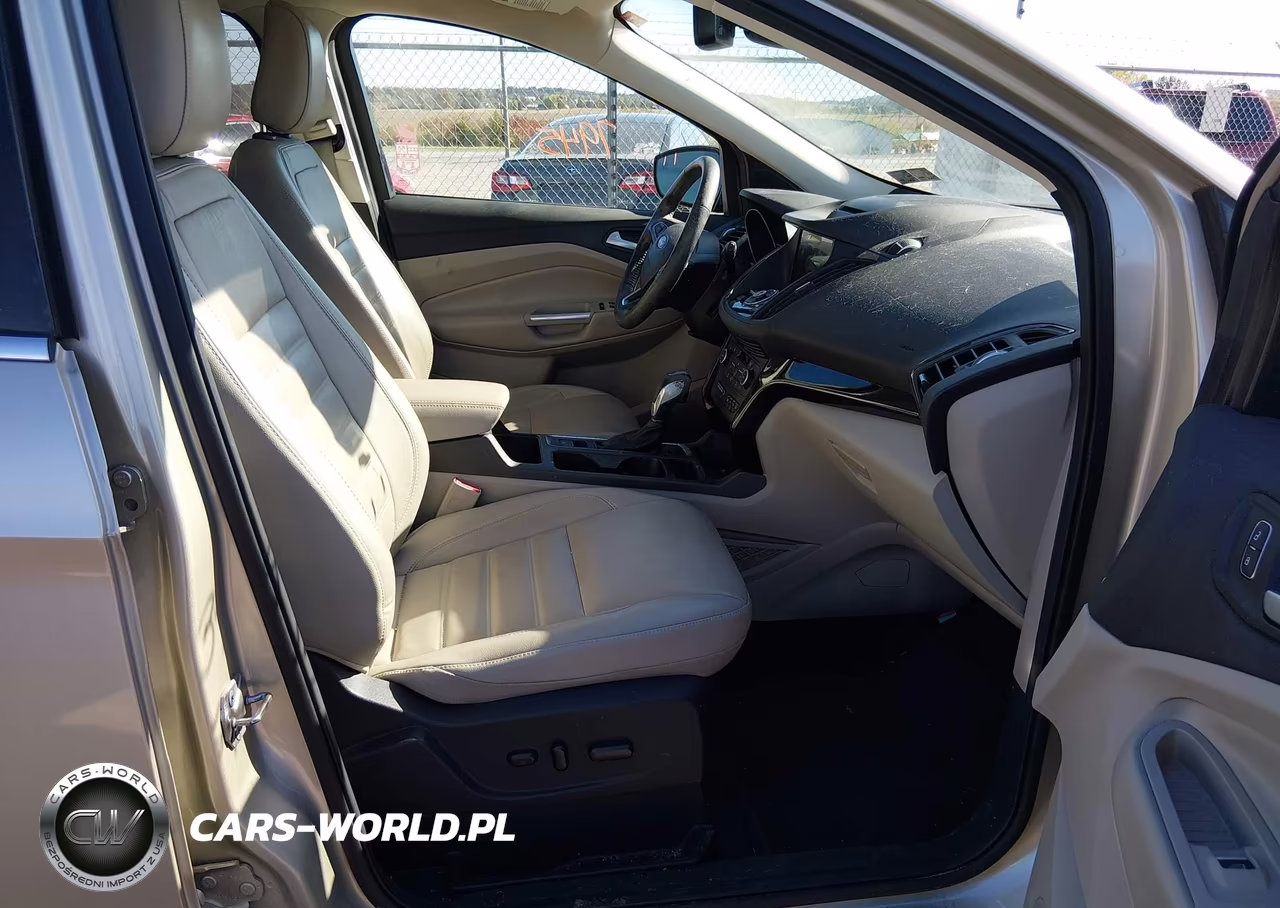 2018 Ford Escape Titanium VIN:1FMCU0J98JUD34250 - 5