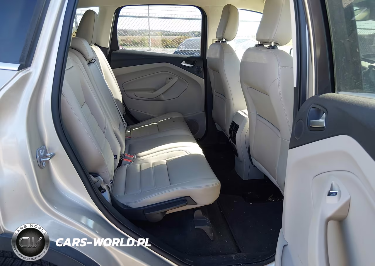 2018 Ford Escape Titanium VIN:1FMCU0J98JUD34250 - 8