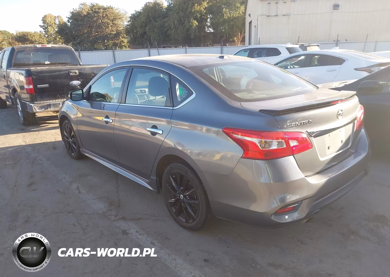 2017 Nissan Sentra Sr VIN:3N1AB7AP7HY388903 - 3