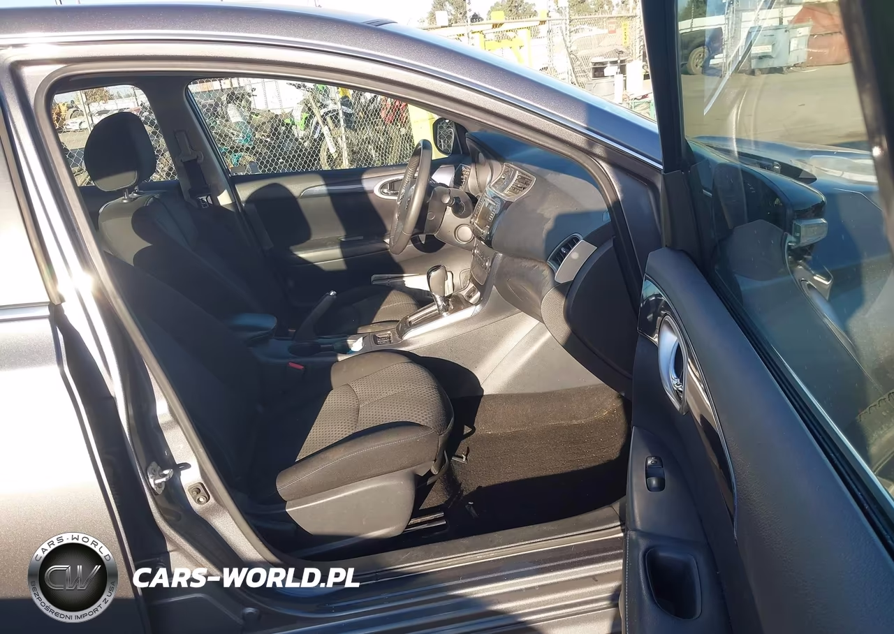 2017 Nissan Sentra Sr VIN:3N1AB7AP7HY388903 - 5