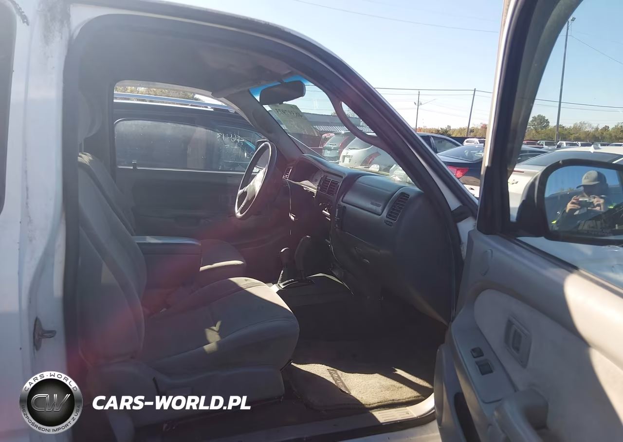 2003 Toyota Tacoma Base V6 VIN:5TEWN72N93Z255022 - 5