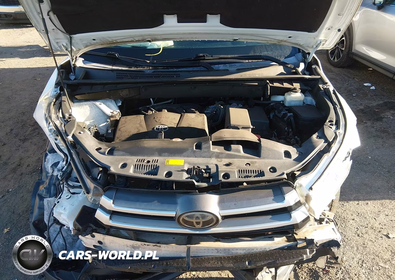 2018 Toyota Highlander Xle VIN:5TDJZRFH5JS548229 - 10