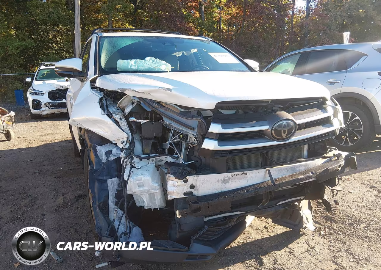 2018 Toyota Highlander Xle VIN:5TDJZRFH5JS548229 - 6