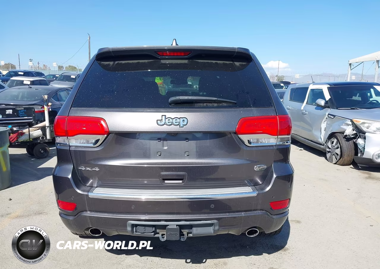 2015 Jeep Grand Cherokee Overland VIN:1C4RJFCG1FC692597 - 16