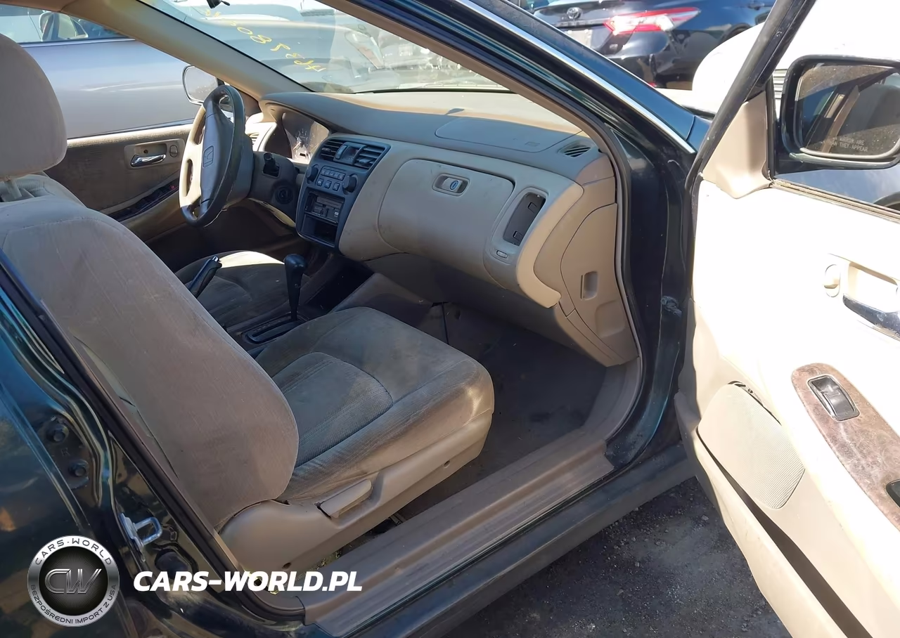 2000 Honda Accord 2.3 Se VIN:1HGCG6696YA040804 - 5