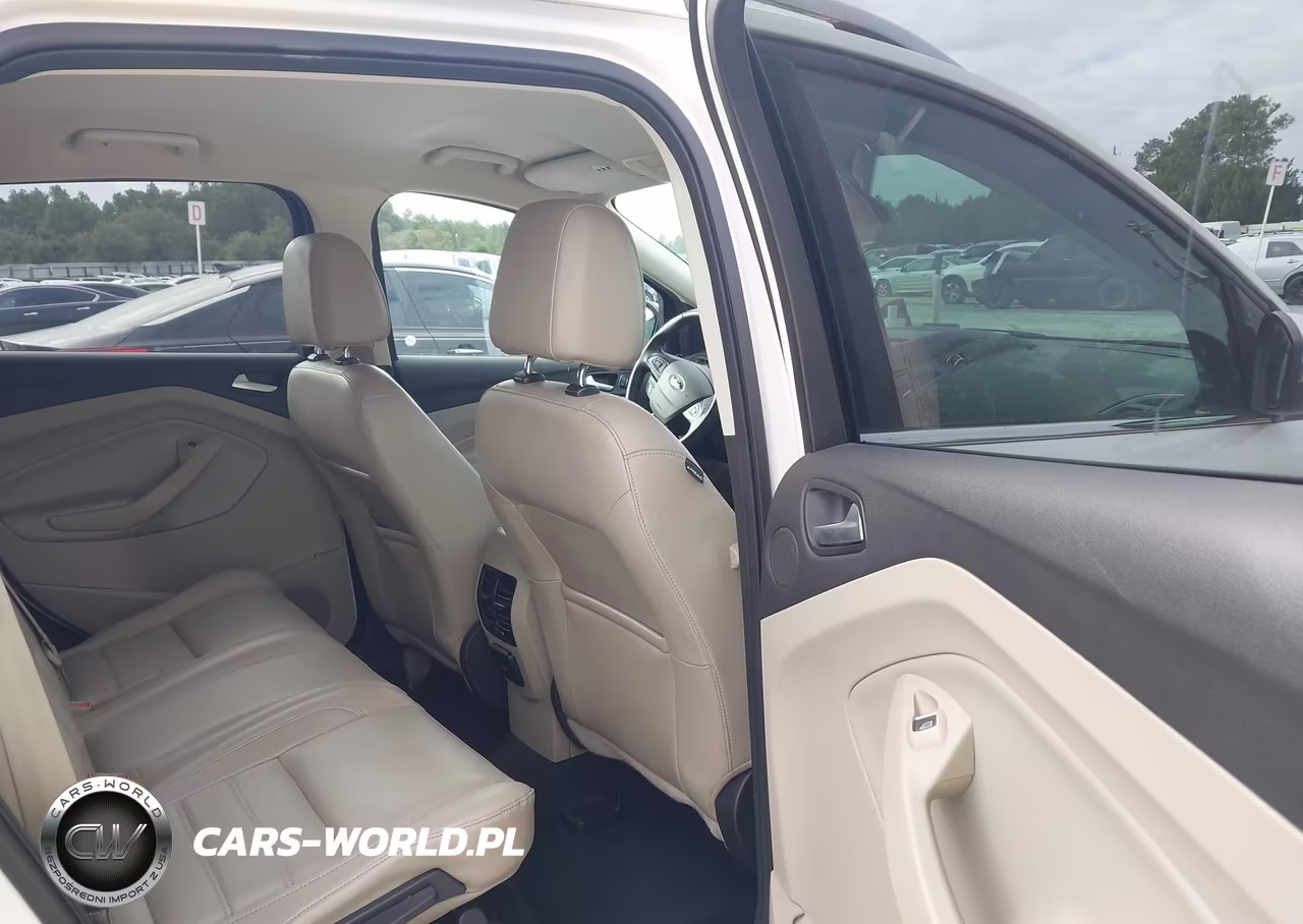 2017 Ford Escape Titanium VIN:1FMCU9J99HUE25056 - 8