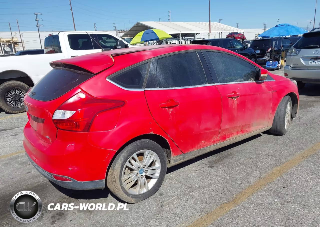 2012 Ford Focus Sel VIN:1FAHP3M22CL162359 - 4