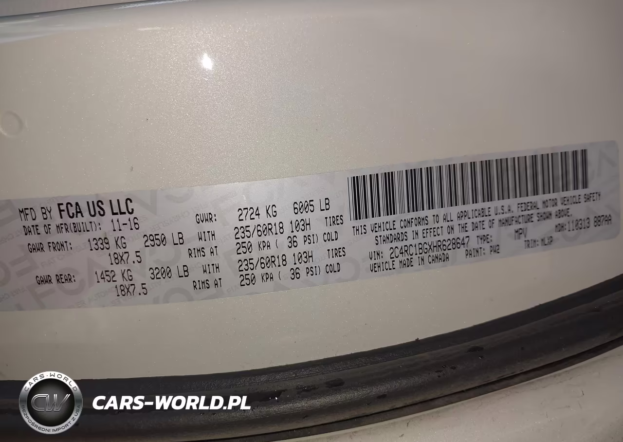 2017 Chrysler Pacifica Touring-L VIN:2C4RC1BGXHR628647 - 9