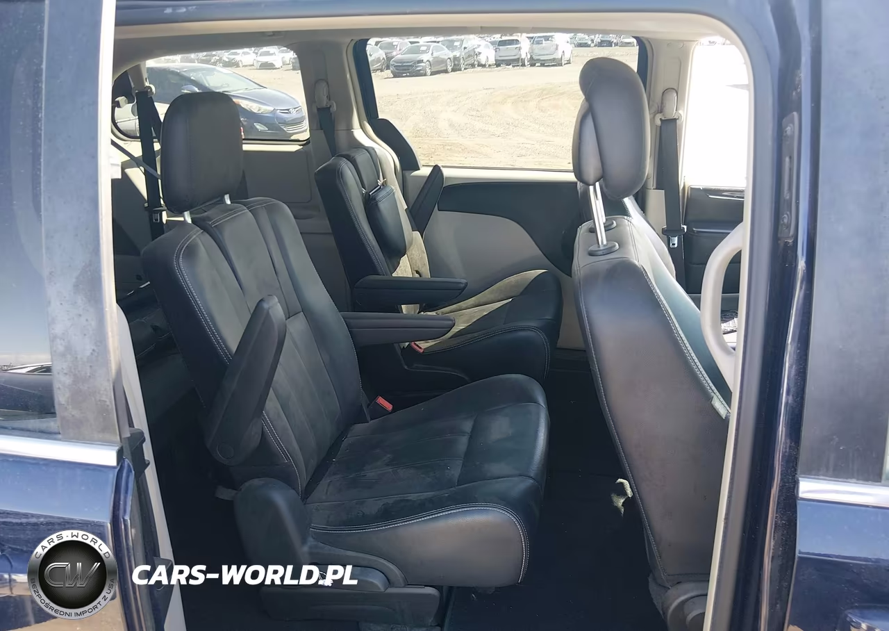 2015 Chrysler Town & Country Touring VIN:2C4RC1BG3FR594399 - 8