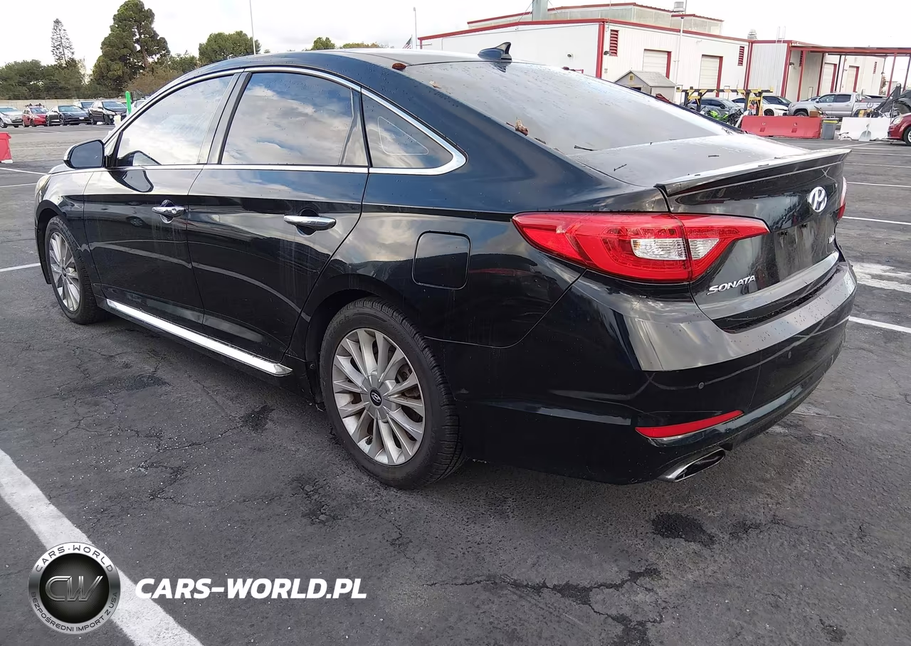 2015 Hyundai Sonata Limited VIN:5NPE34AF9FH101654 - 3