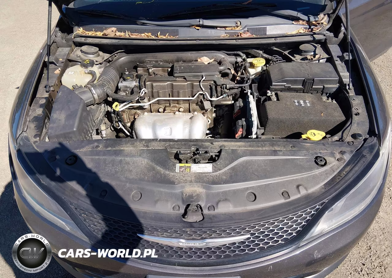 2015 Chrysler 200 S VIN:1C3CCCBB4FN658540 - 10