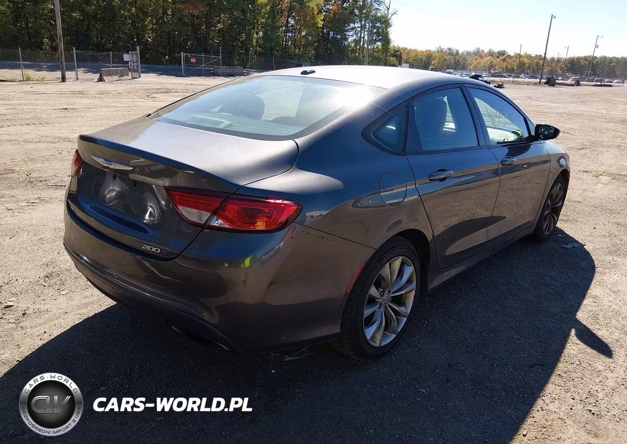 2015 Chrysler 200 S VIN:1C3CCCBB4FN658540 - 4