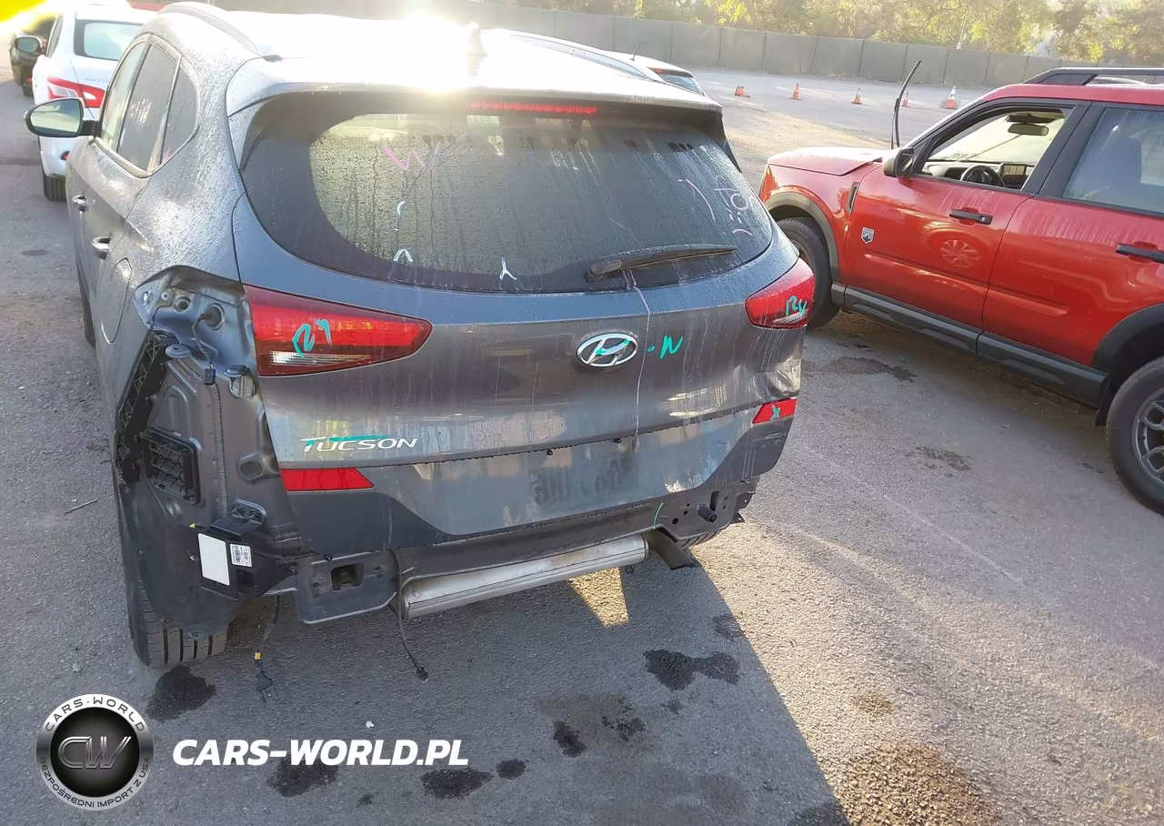 2019 Hyundai Tucson Value VIN:KM8J33A40KU031884 - 6
