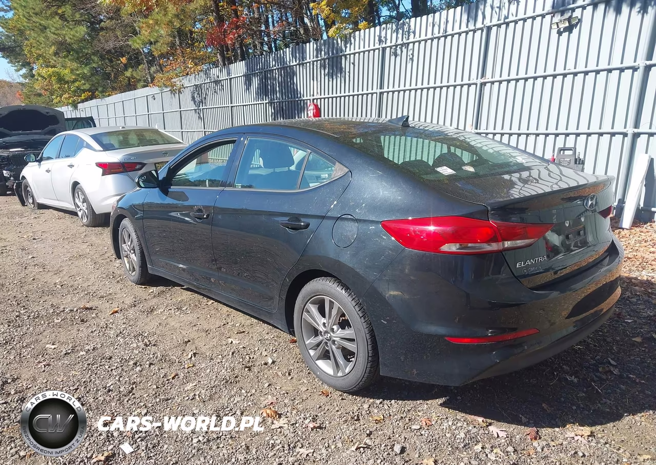 2017 Hyundai Elantra Se VIN:5NPD84LFXHH001589 - 3