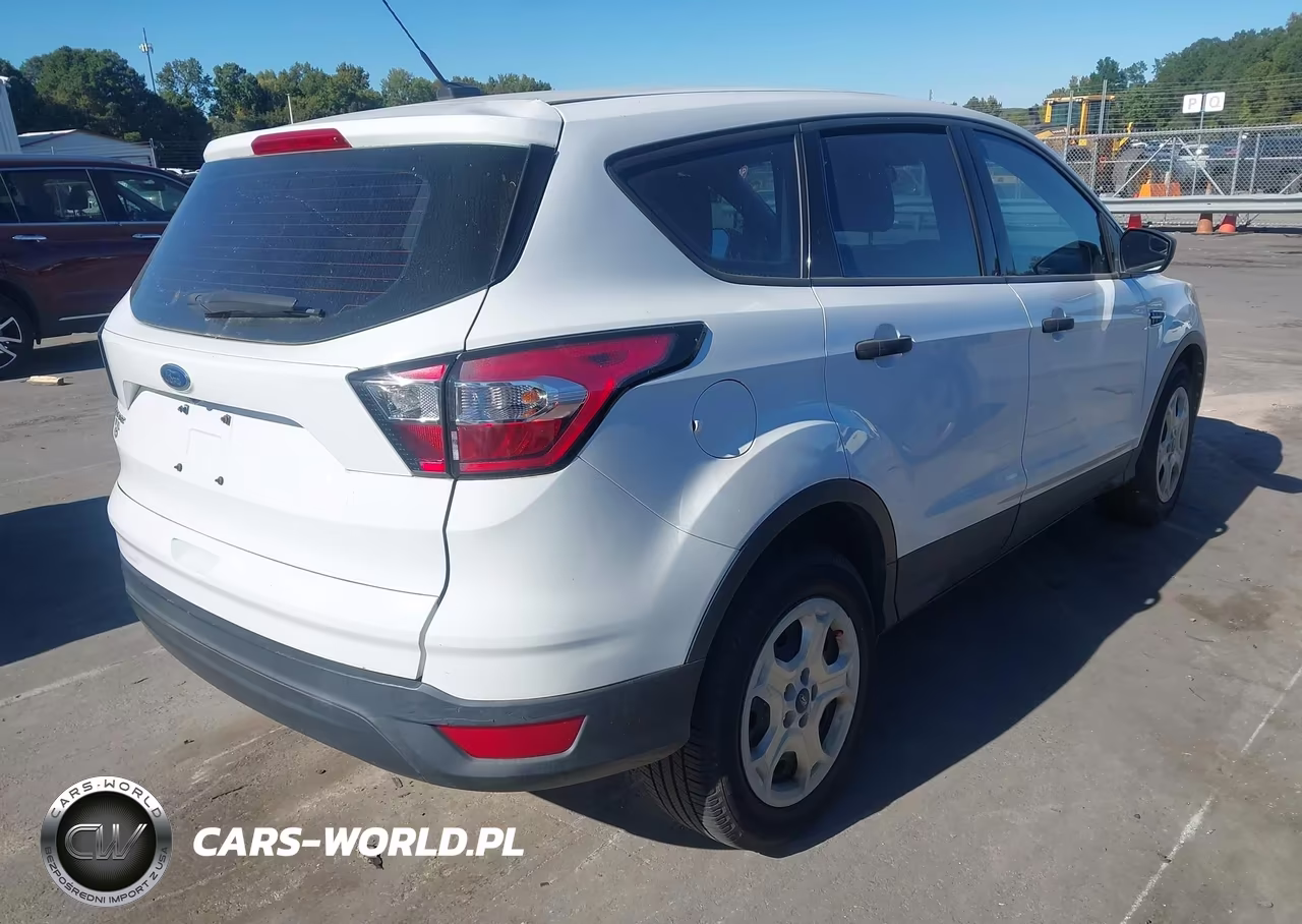 2017 Ford Escape S VIN:1FMCU0F73HUE63658 - 4