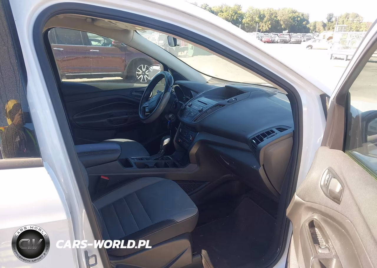 2017 Ford Escape S VIN:1FMCU0F73HUE63658 - 5