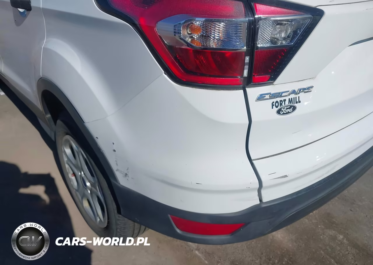 2017 Ford Escape S VIN:1FMCU0F73HUE63658 - 6