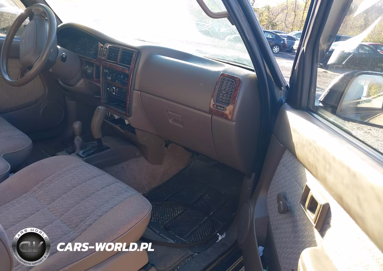 1996 Toyota Tacoma Xtracab VIN:4TAWN72N5TZ093834 - 5