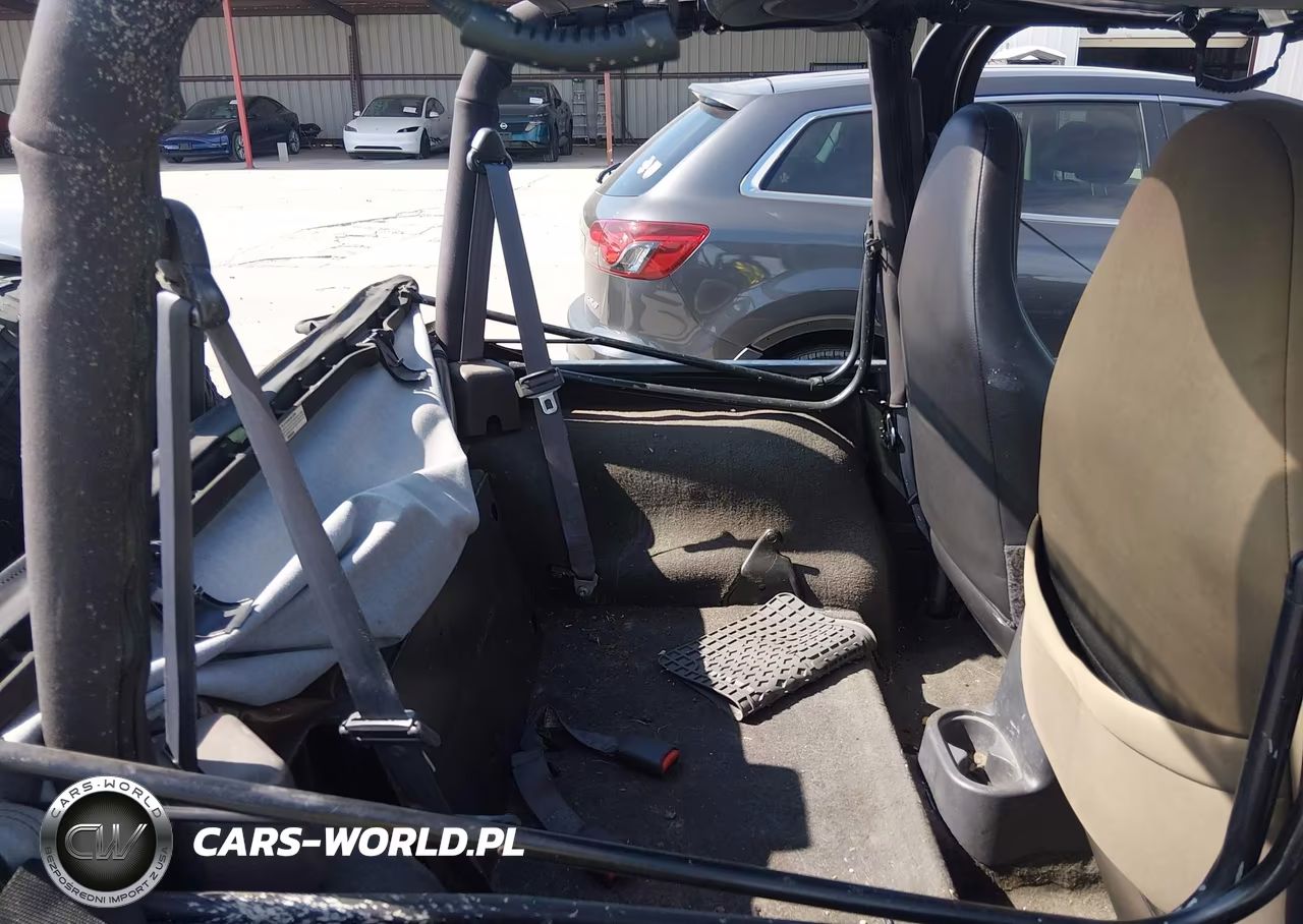 2002 Jeep Wrangler Sport VIN:1J4FA49S42P745468 - 8