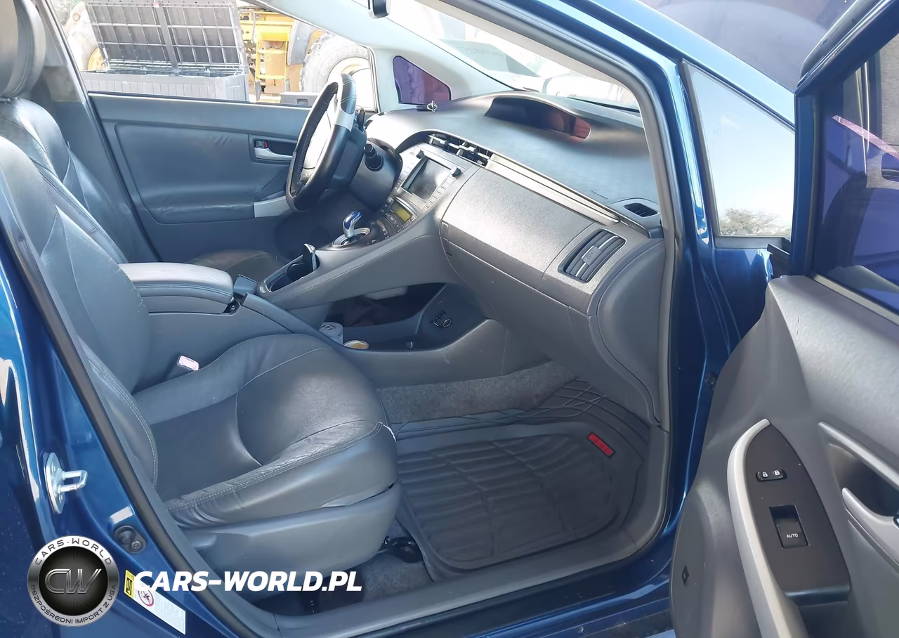 2011 Toyota Prius Four VIN:JTDKN3DU7B0253067 - 5