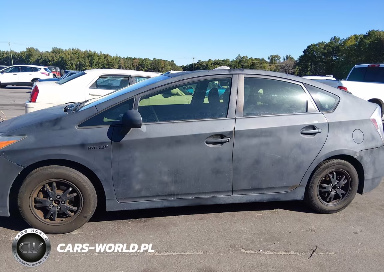 2012 Toyota Prius Two VIN:JTDKN3DU3C1570937 - 14