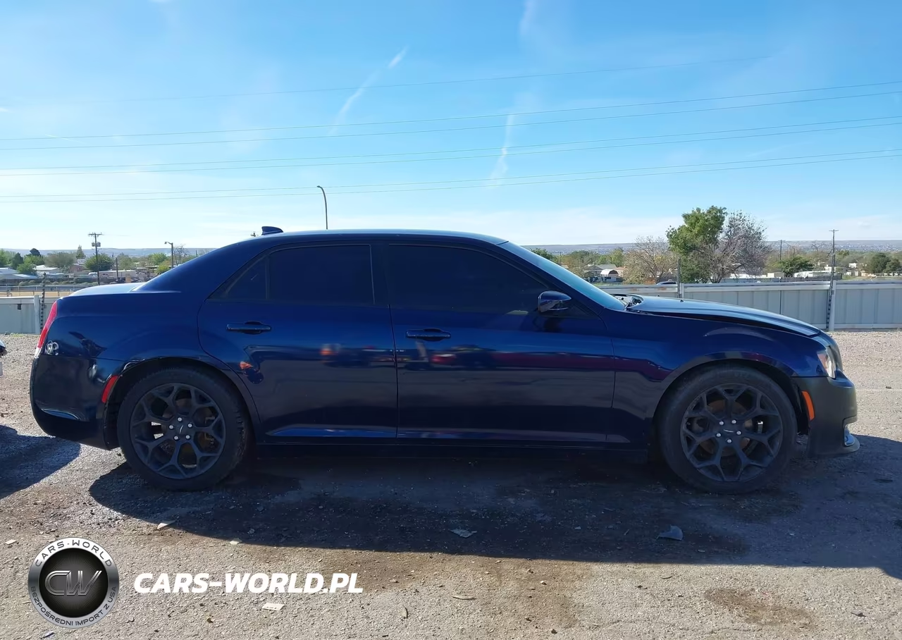 2015 Chrysler 300 300S VIN:2C3CCABG0FH735977 - 14